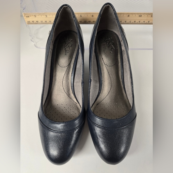 Life Stride Shoes - Life Stride Navy Blue Heels Sz  10 m